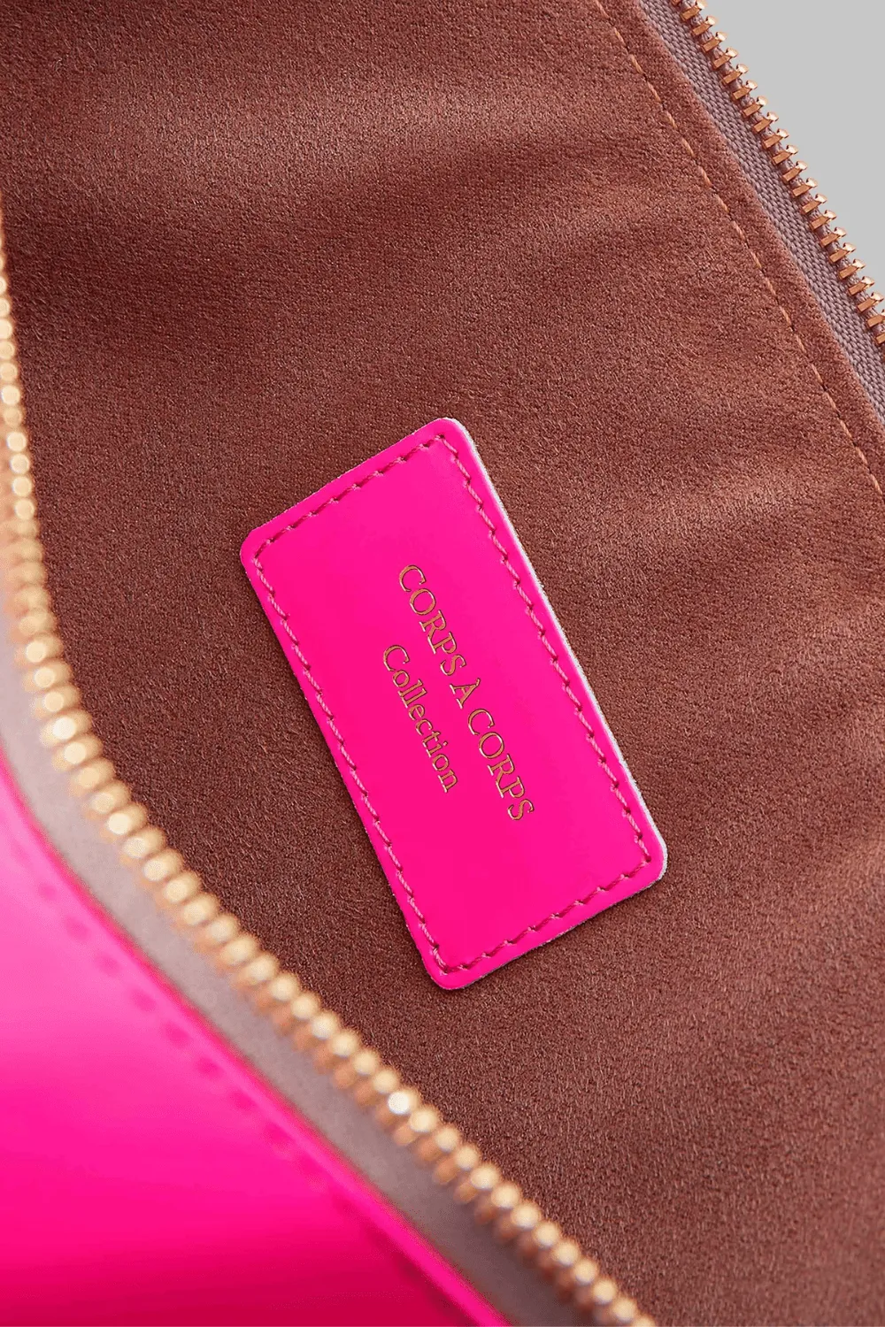 Corps à Corps Leather Pouch Neon Pink