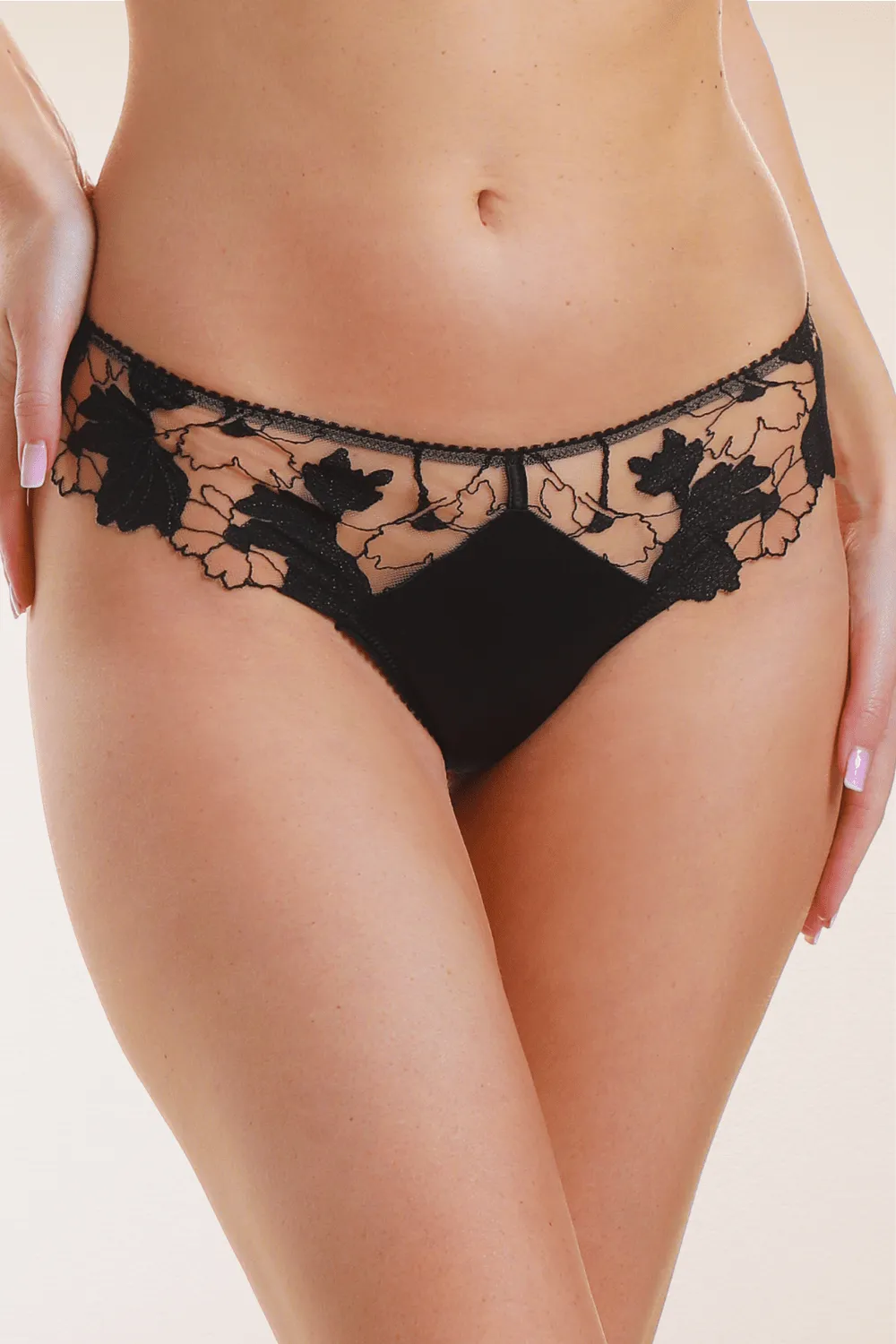 La Dolce Vita Brazilian Black. Size M (UK 10)