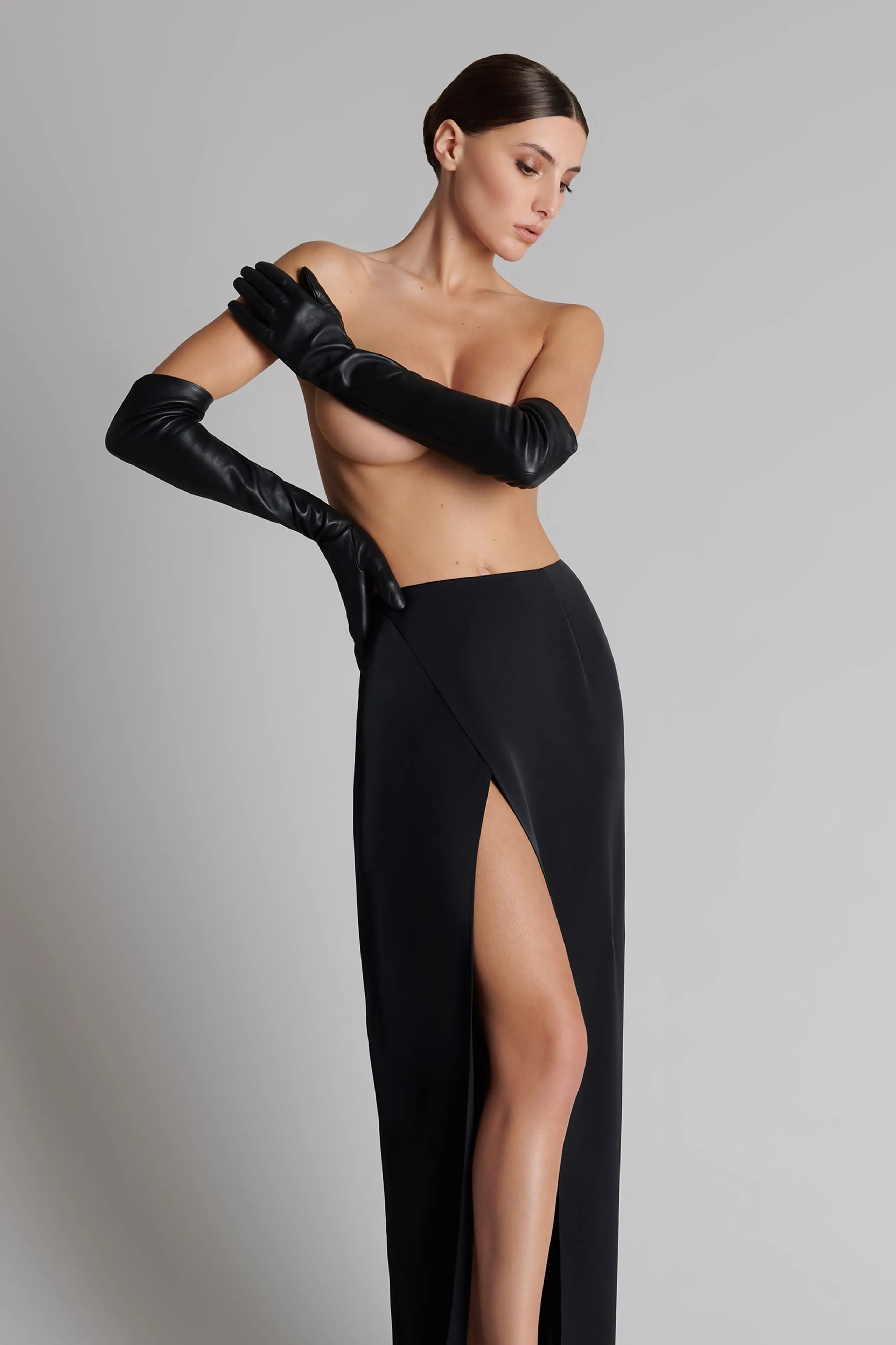 Leather opera gloves with suspenders