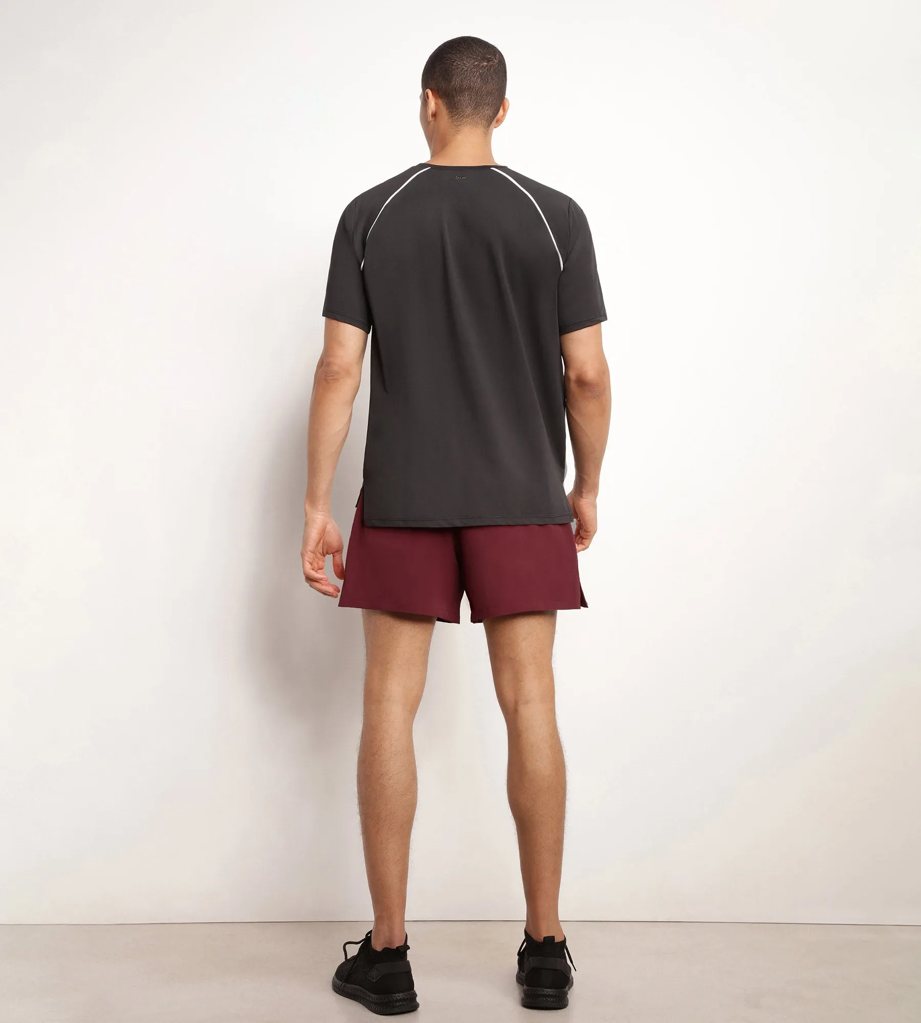 Men's sports shorts in breathable Bordeaux fabric Dim Move