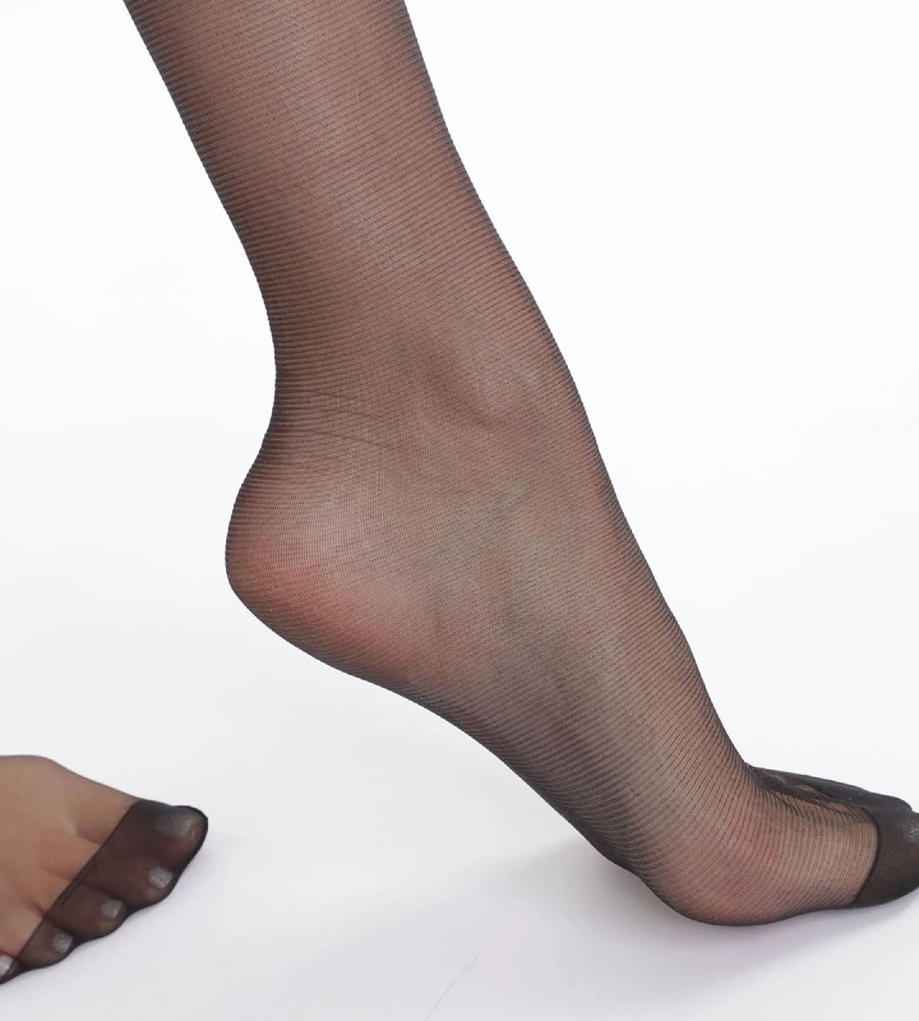 Pack of 2 pairs of black Mes Essentiels 15 sheer knee highs
